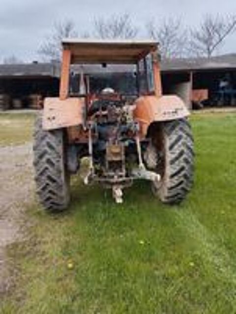   Tracteur SOMECA 650 