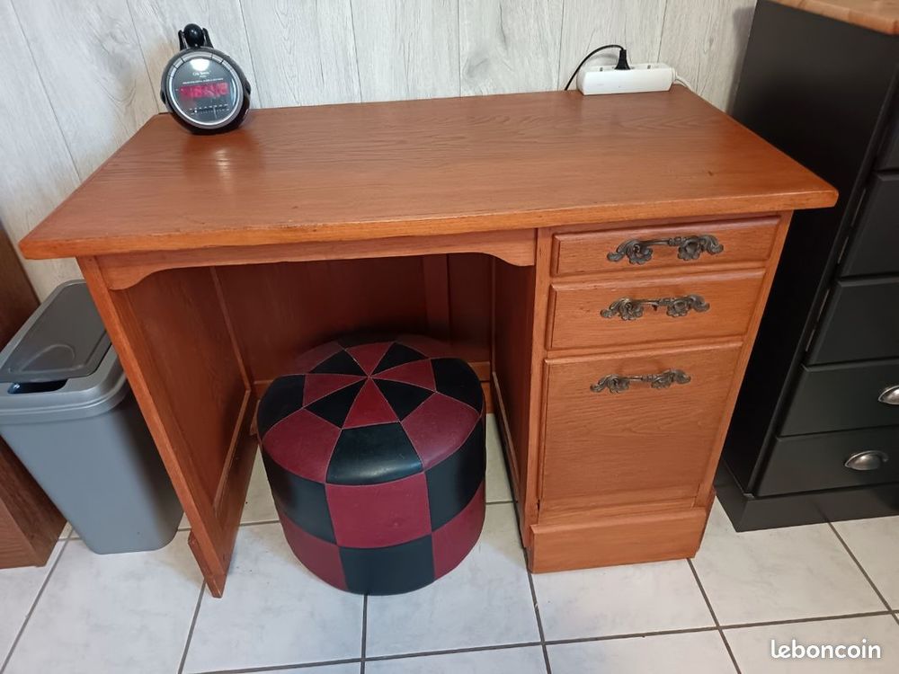 Bureau ancien en bois TBE Meubles