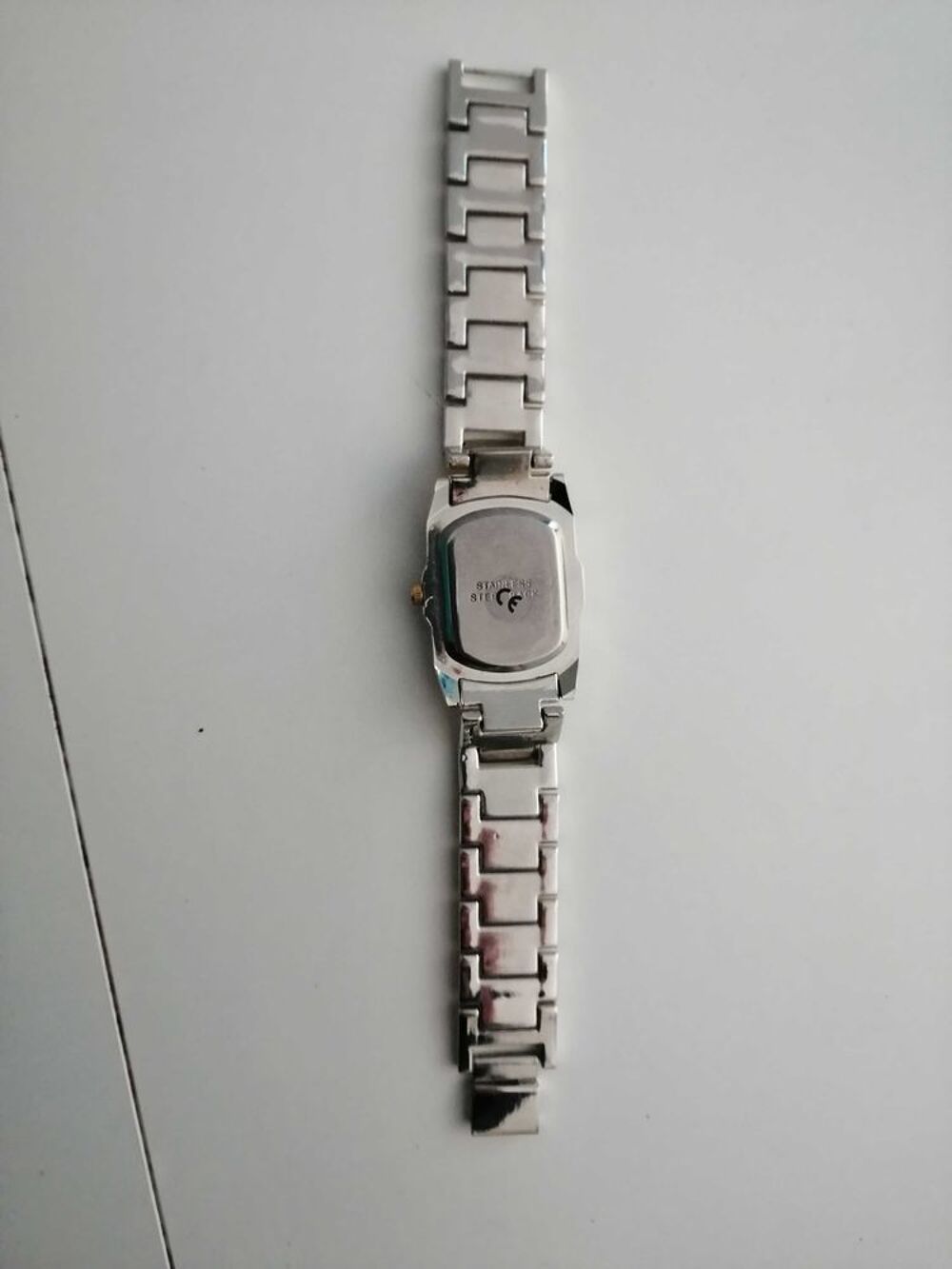 montre de la marque Steel Back Bijoux et montres