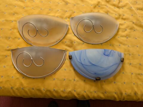 APPLIQUES MURALES
SALLE DE BAIN / CHAMBRE 30 Lavelanet (09)