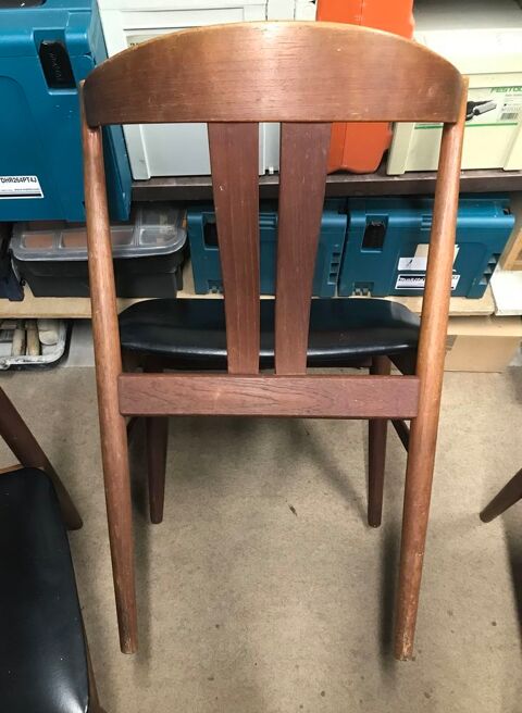 Véritables chaises Scandinave signées Saint-Michel-de-Bannières (46)