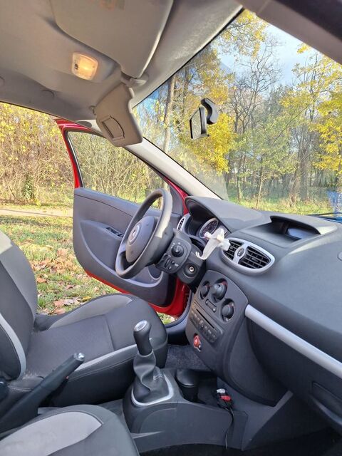 Renault Clio III 1.2 16V 65 eco2 Access 2010 occasion Draveil 91210