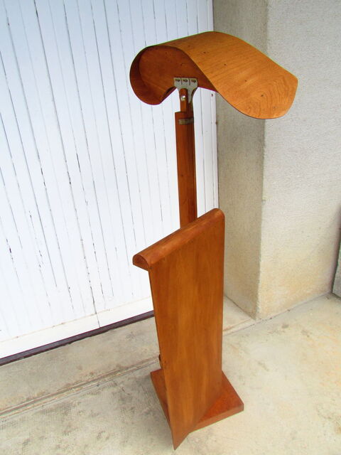 Porte-chapeau, valet de chambre,ancien, réglable 1930s 220 Montfa (81)