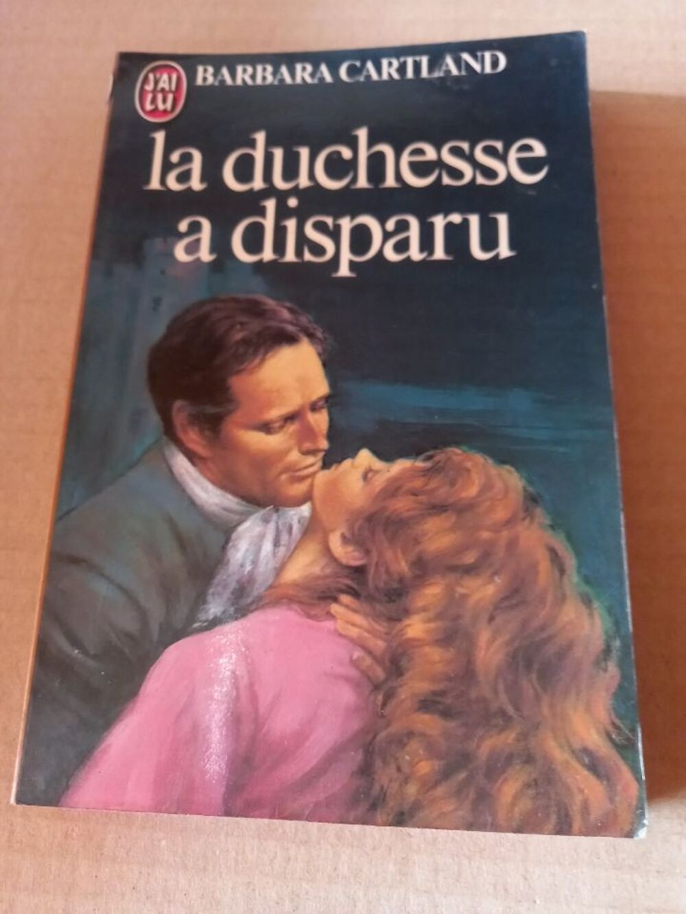 Livre La duchesse disparue Barbara Cartland Livres et BD