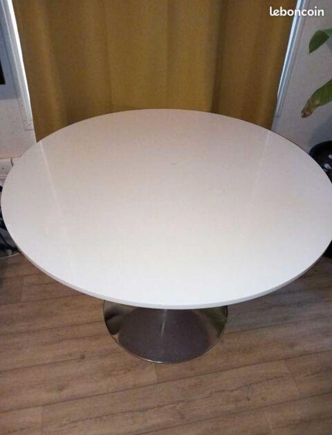 Table   manger JELILA - 4 couverts - MDF laqu blanc et mtal chrom 60 Nontron (24)