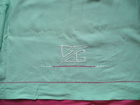 LINGE ANCIEN - drap enfant monogrammé  120 cm x 186 10 Montauban (82)