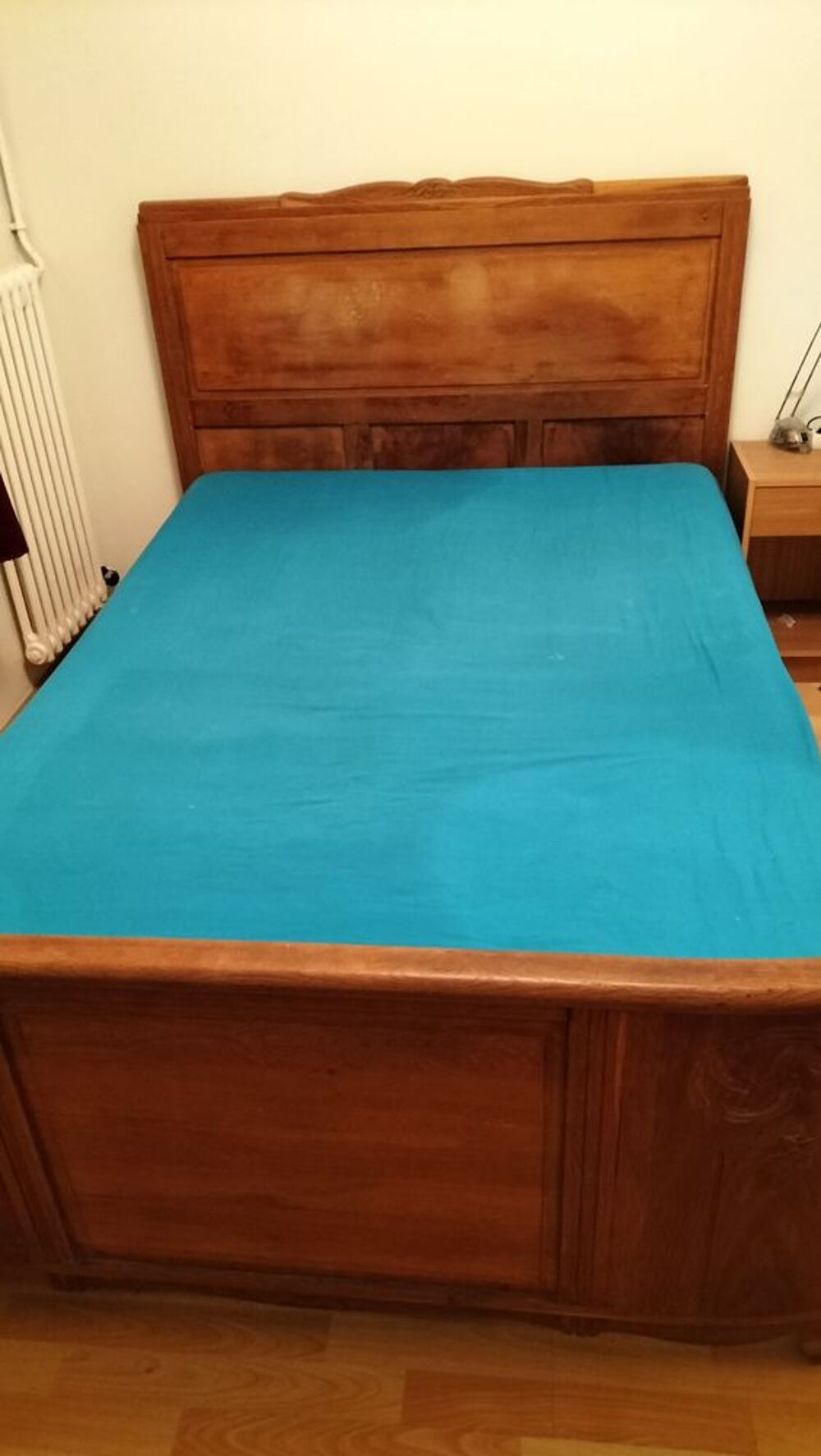 lit et armoire bois massif Meubles