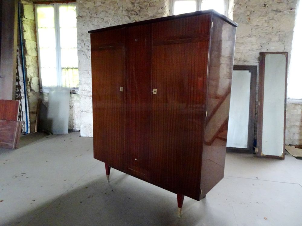 Meuble de rangement armoire penderie bois laqu&eacute; 1960 Meubles