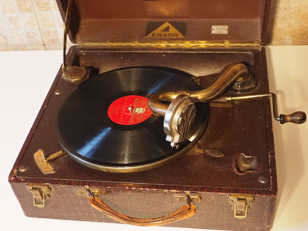 Gramophone 