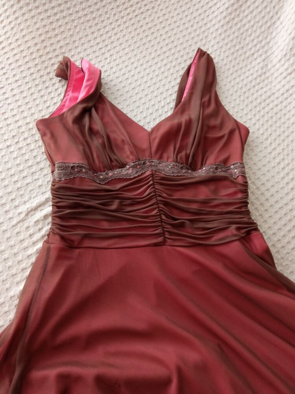 ROBES Vêtements