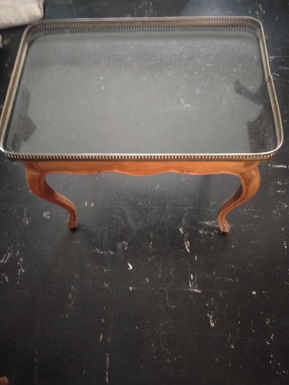 table basse en bois ancien avec marbre dessus Meubles