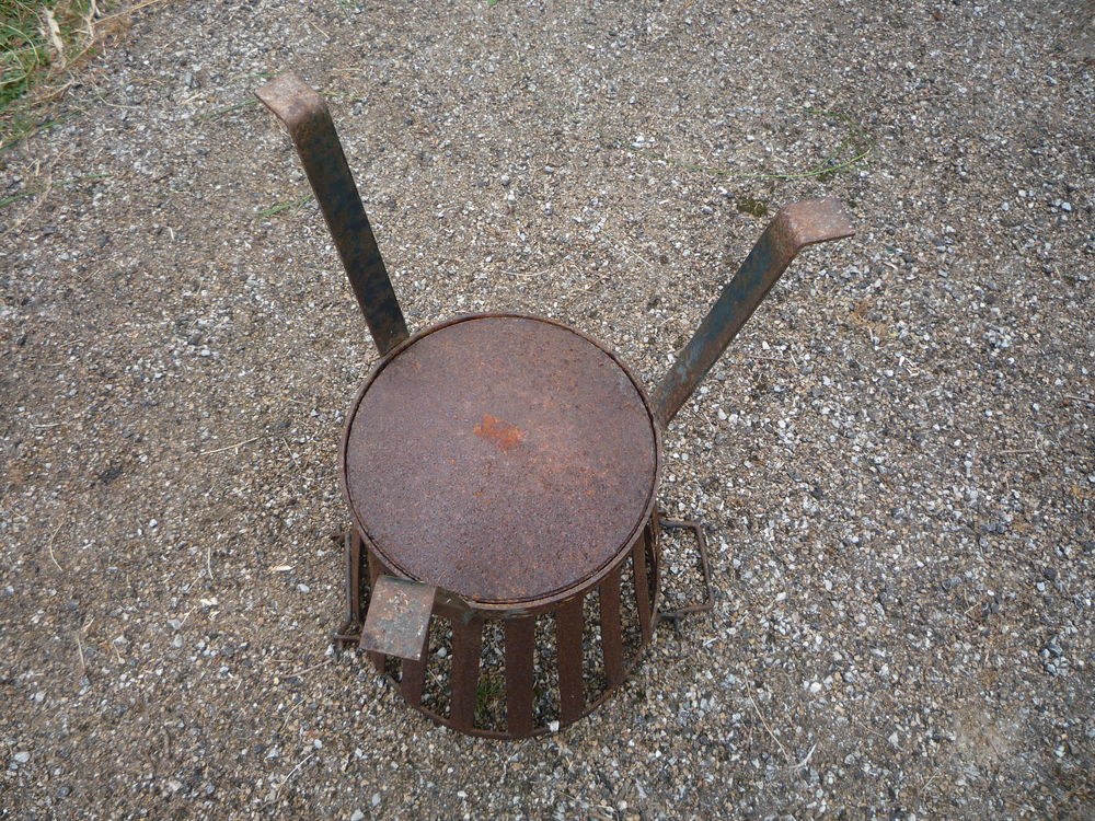 Brasero/porte vase/fer
Jardin