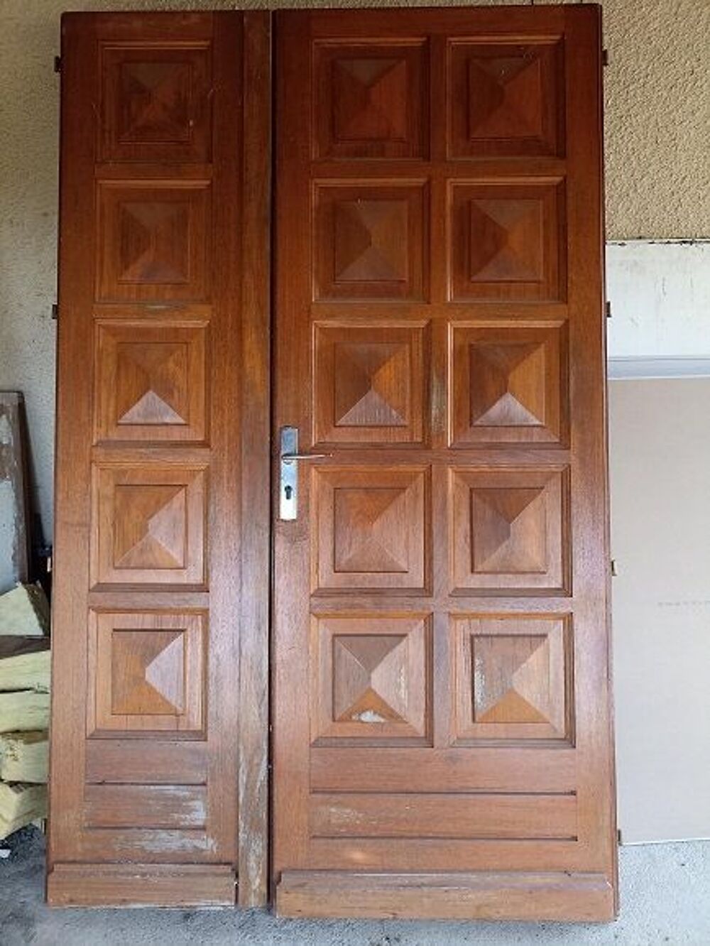 Porte d'entr&eacute;e double Bricolage