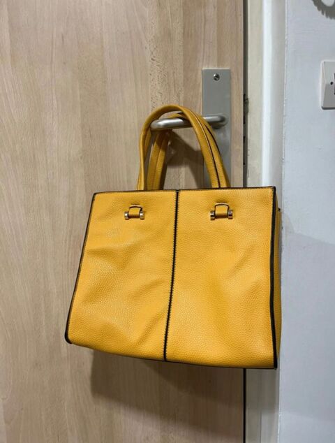 Sac � main Mons-en-Bar�ul (59)