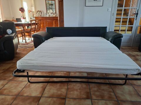 Ensemble fauteuil, canap� convertible et petit canap� 620 Cr�py-en-Valois (60)