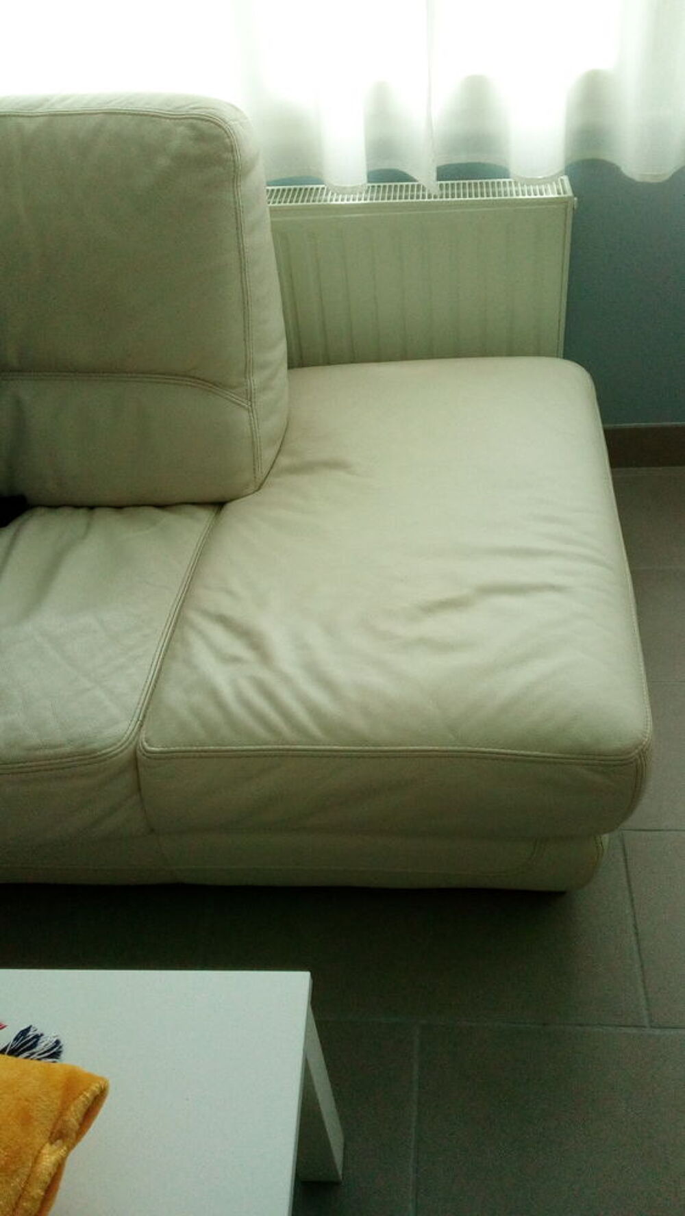 Vend canap&eacute; angle cuir de buffle 5 places Meubles