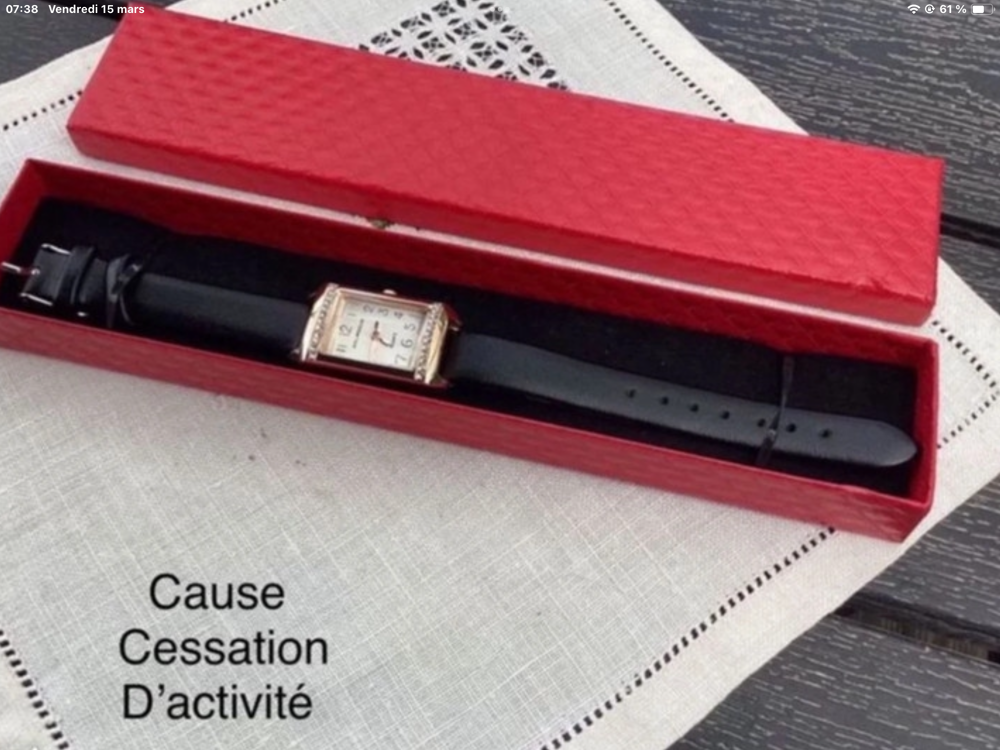Montres fantaisies neuves Bijoux et montres