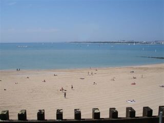  Appartement à louer 2 pièces 32 m² La rochelle