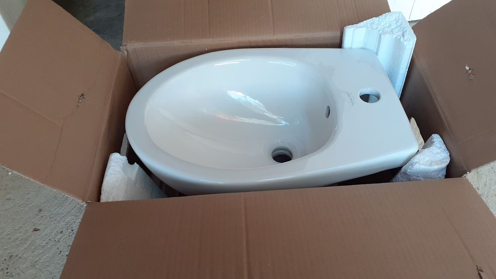 Bidet avec mitigeur neuf. Bricolage