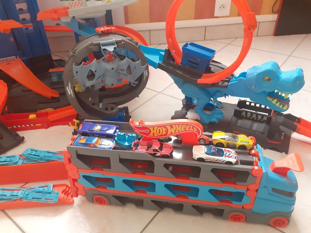 Lot de jouets Hotweels Jeux / jouets