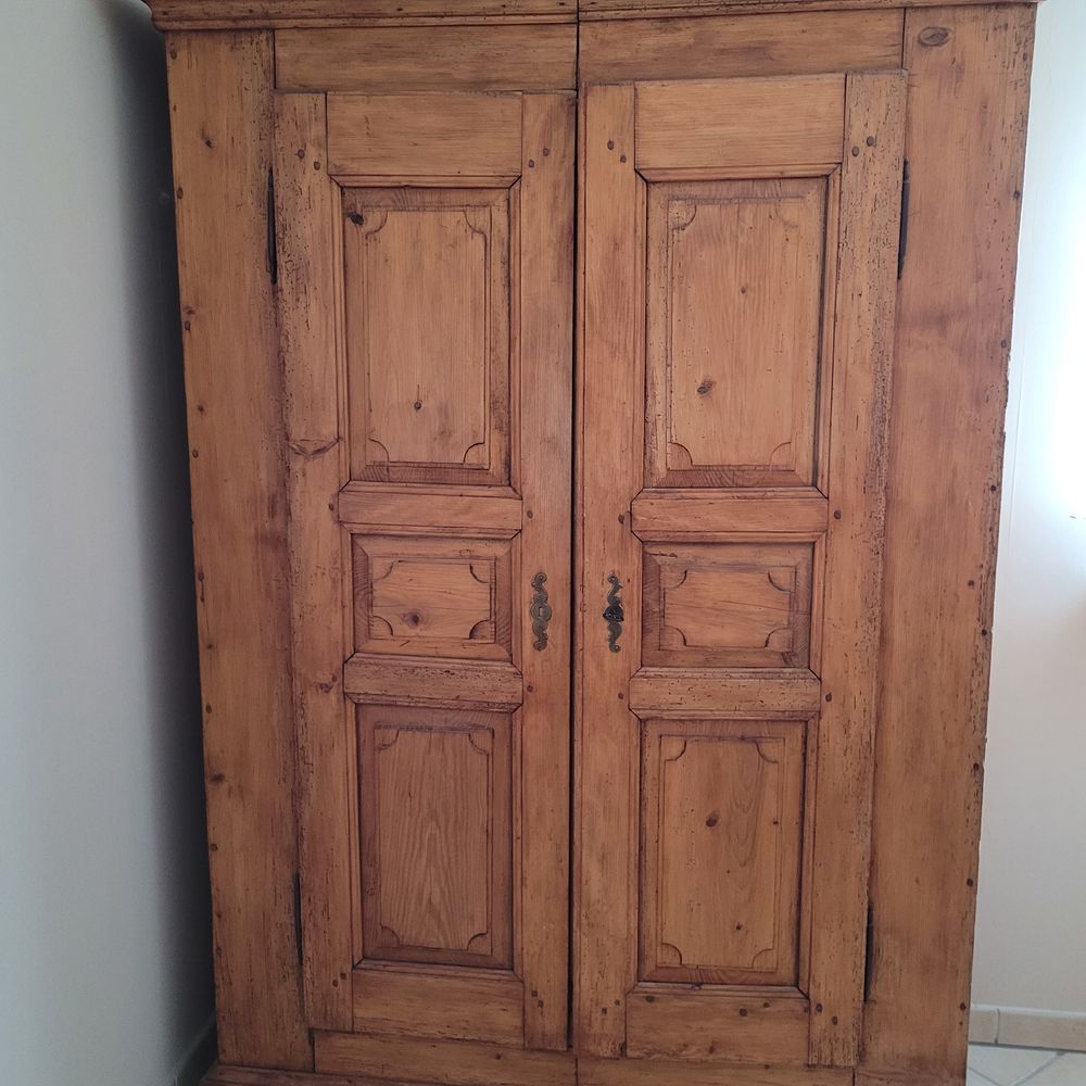 ARMOIRE ANCIENNE EN SAPIN Meubles