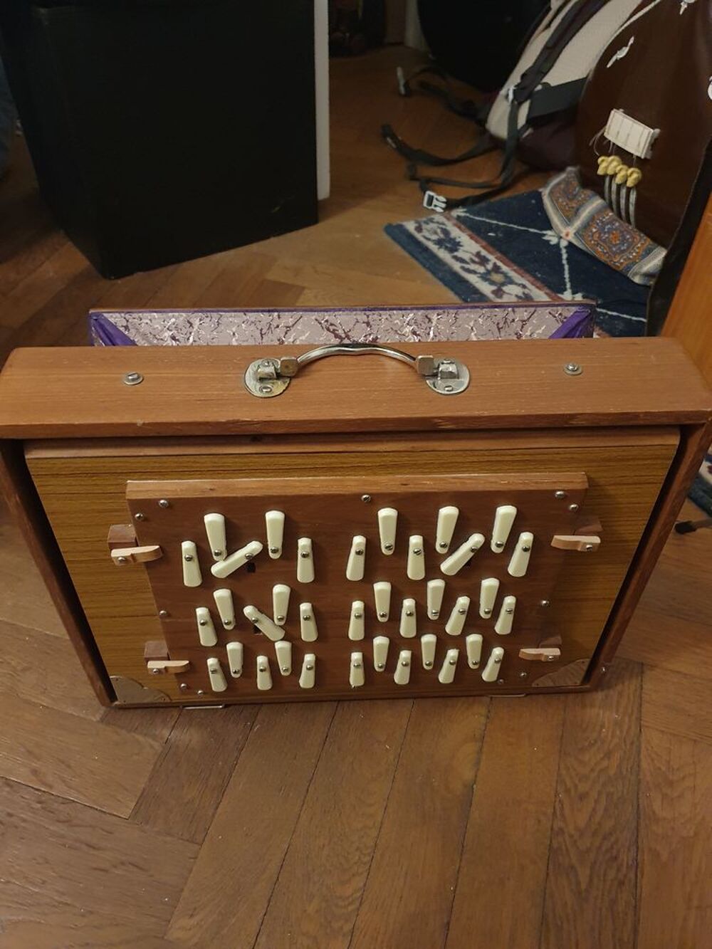 Harmonium, sruti box, tampura Instruments de musique