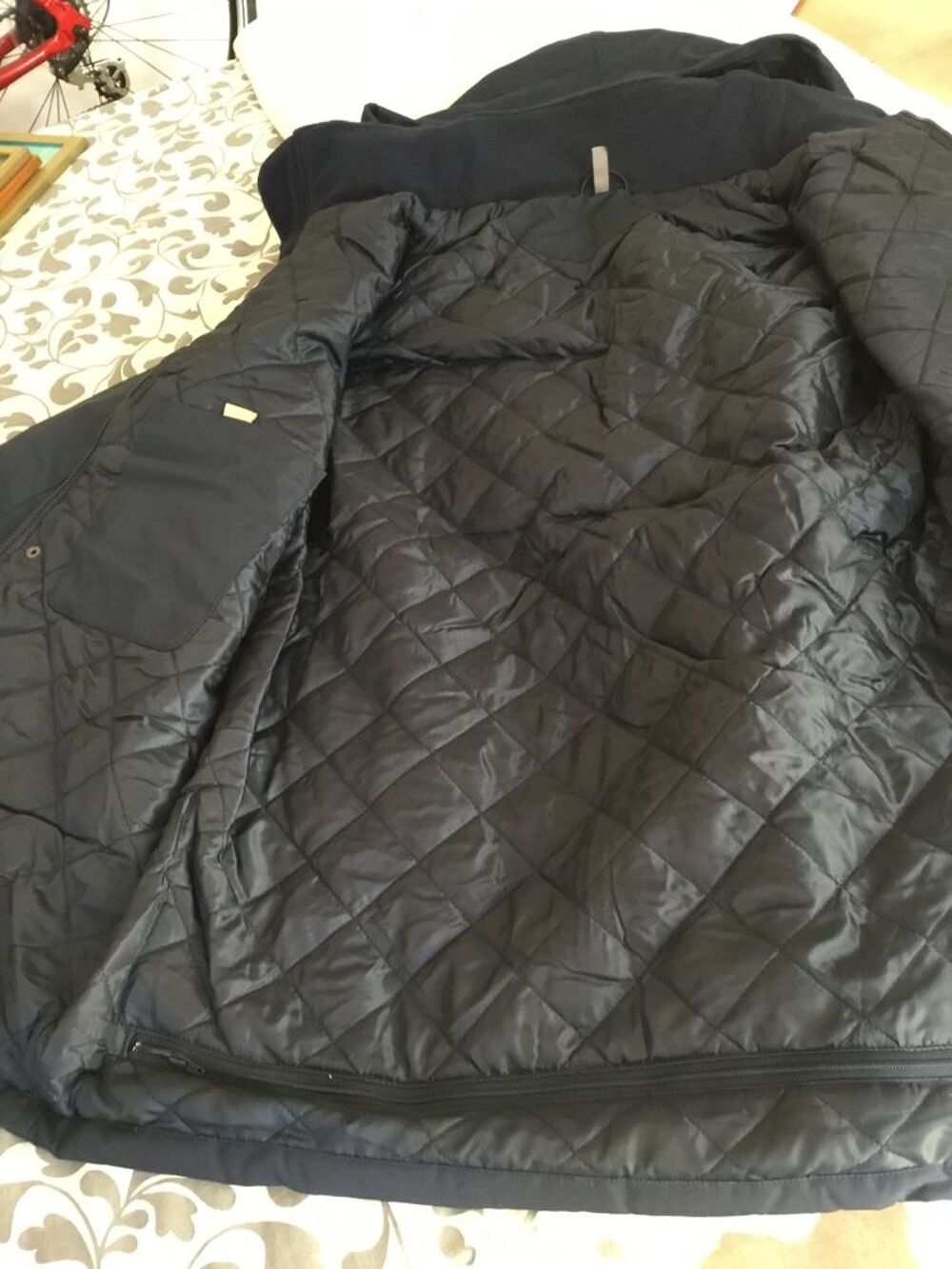 Parka Homme avec capuche jamais servie doublure matelass&eacute;e Vêtements