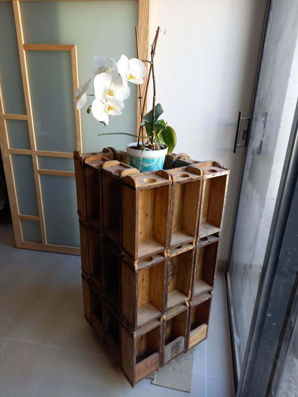 Range-bouteilles sur roulettes Meubles