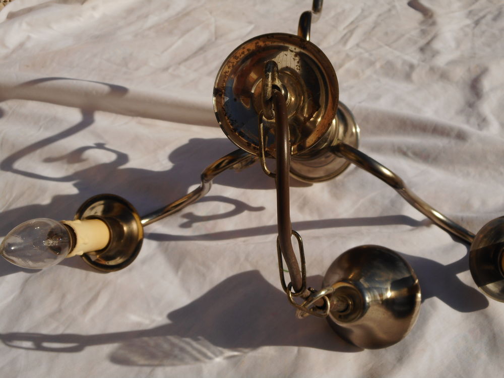 LUSTRE ANTIQUE 3 AMPOULES	 EN METAL Décoration