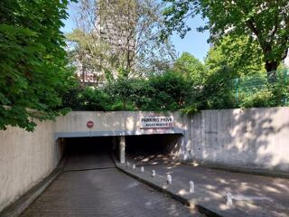  Parking / Garage � louer 8 m�