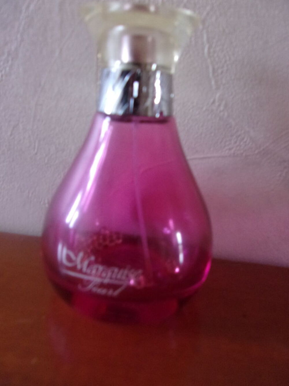 Lot de 8 flacons vides de parfum 