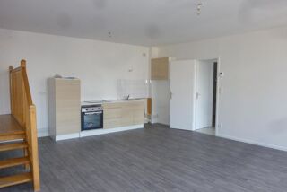  Appartement à louer 2 pièces 61 m²