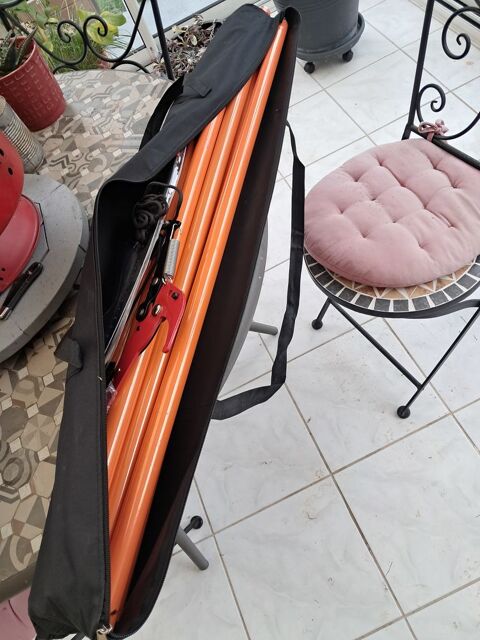 Echenilloir 
60 Villaines-les-Rochers (37)