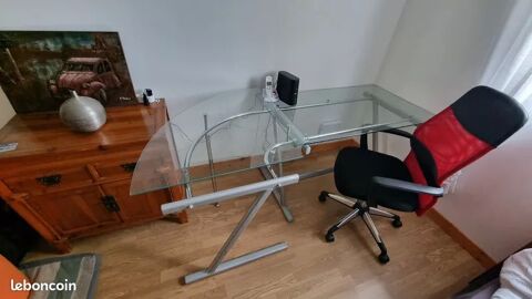Bureau d'angle La Bâtie-Montgascon (38)