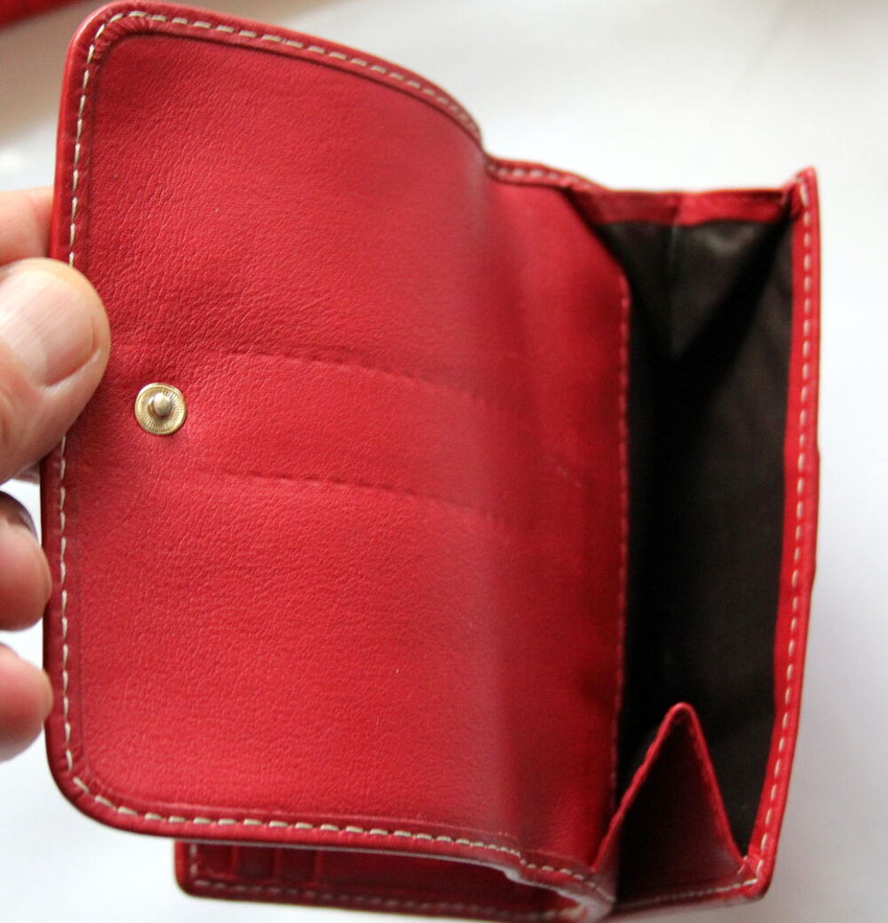 Portefeuille cuir rouge LANCEL + dust bag et boite Maroquinerie