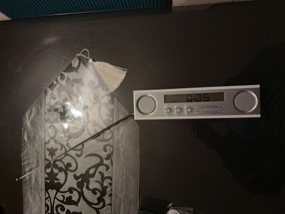 Radio-r&eacute;veil LEXON Num&eacute;rique Blanc avec Accessoires Audio et hifi