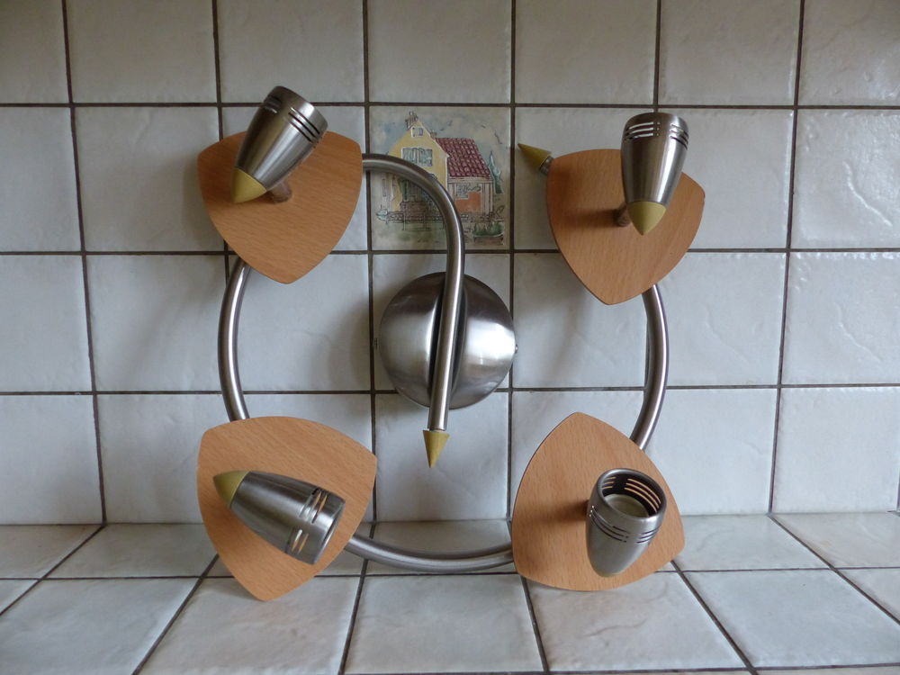 Plafonnier m&eacute;tal et bois 4 lampes orientables Décoration