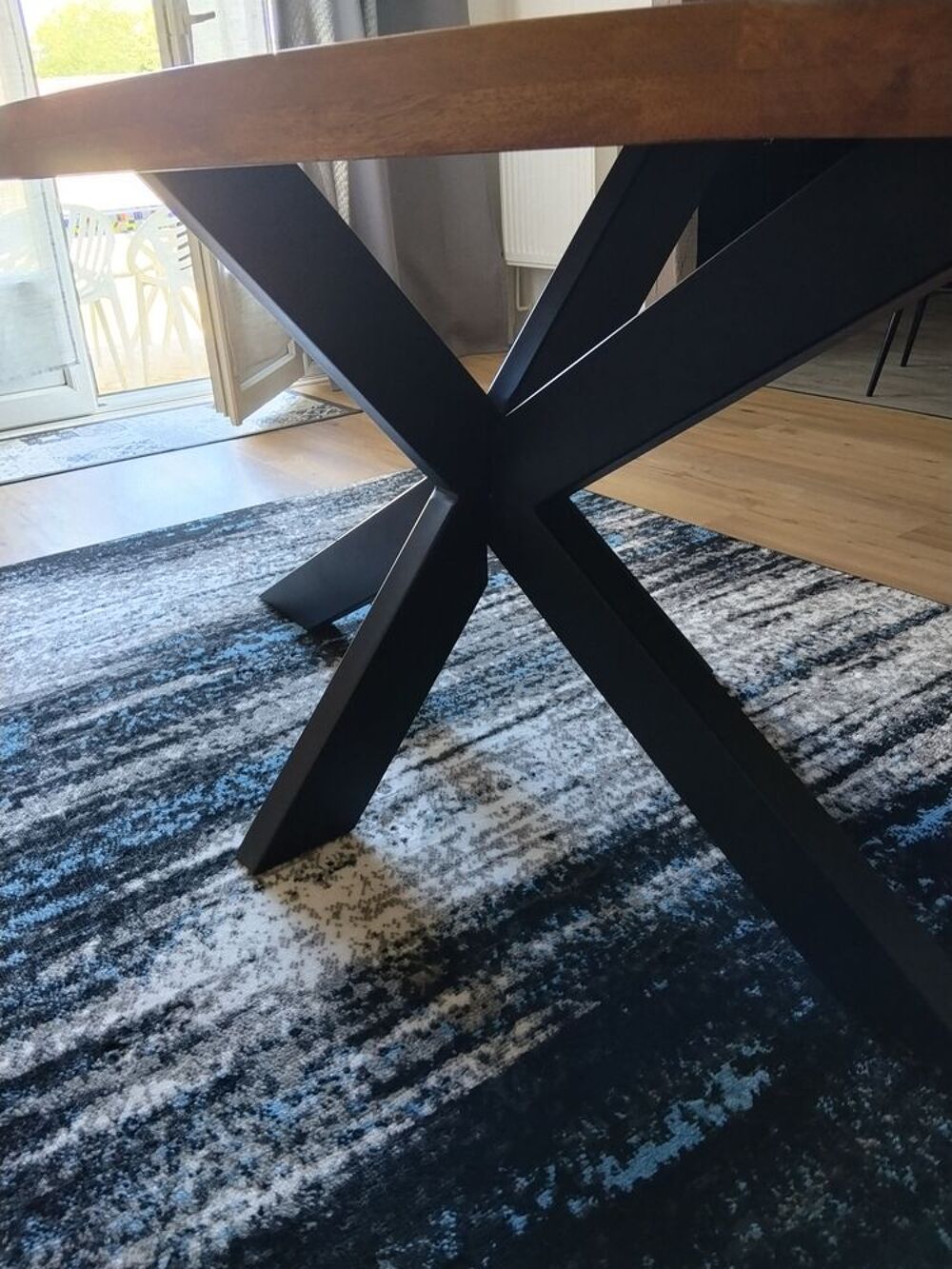 Table &agrave; manger ovale bois et m&eacute;tal Pier Import Meubles