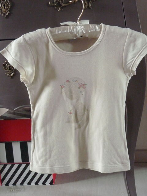 T-shirt beige petit bateau 8 ans fille tbe 5 Brienne-le-Chteau (10)