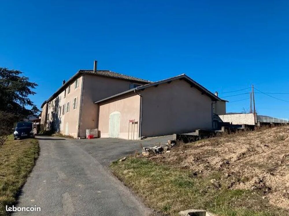 Vente Maison Maison ancienne et dépendances sur terrain de 1200 m² Quincié-en-beaujolais