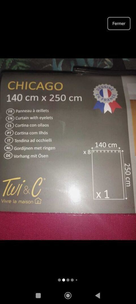 rideau rouge a oeillets 15 L'Isle-d'Abeau (38)