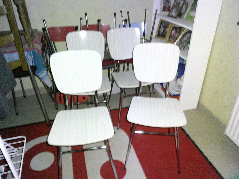 Tables chaises en formica vintage Meubles