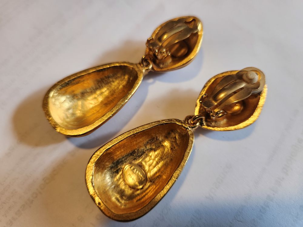 BO Clip stri&eacute;e LANVIN pendante dor&eacute;e Bijoux et montres