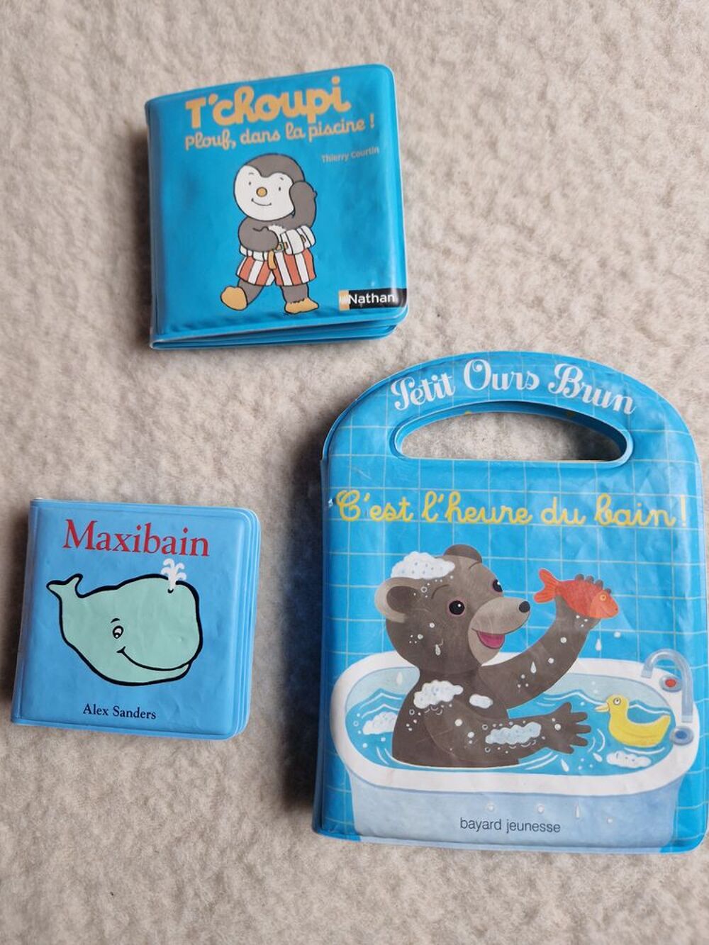 Jouets et livres pour le bain en excellent &eacute;tat. Jeux / jouets