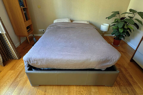 Lit  coffre BoConcept trs bon tat, 140x200 cm, gain cuir 800 Boulogne-Billancourt (92)