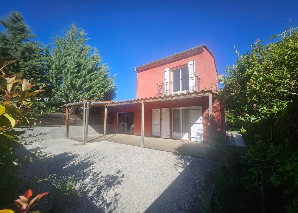 Vente Villa Belle villa avec jardin paysager, à proximité immédiate du Lac de Castillon Castellane