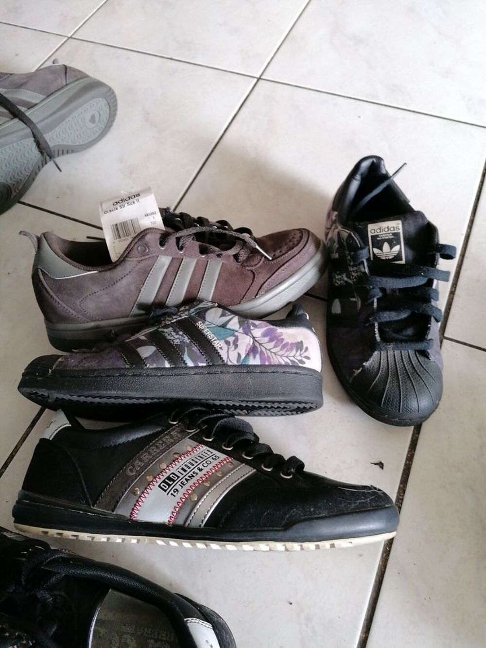 Plusieurs baskets occasion et 2 paires neuves tbe Chaussures