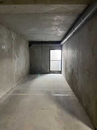  Parking / Garage à louer 11 m² Lyon
