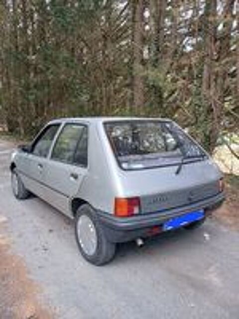 205 1.4 SR 1988 occasion 77120 Chailly-en-Brie