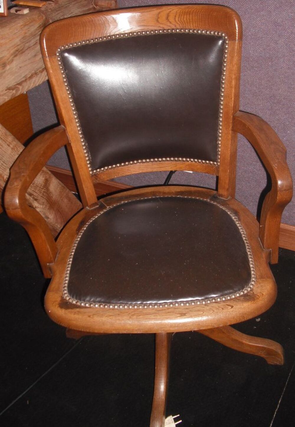 FAUTEUIL DE COIFFEUR Meubles